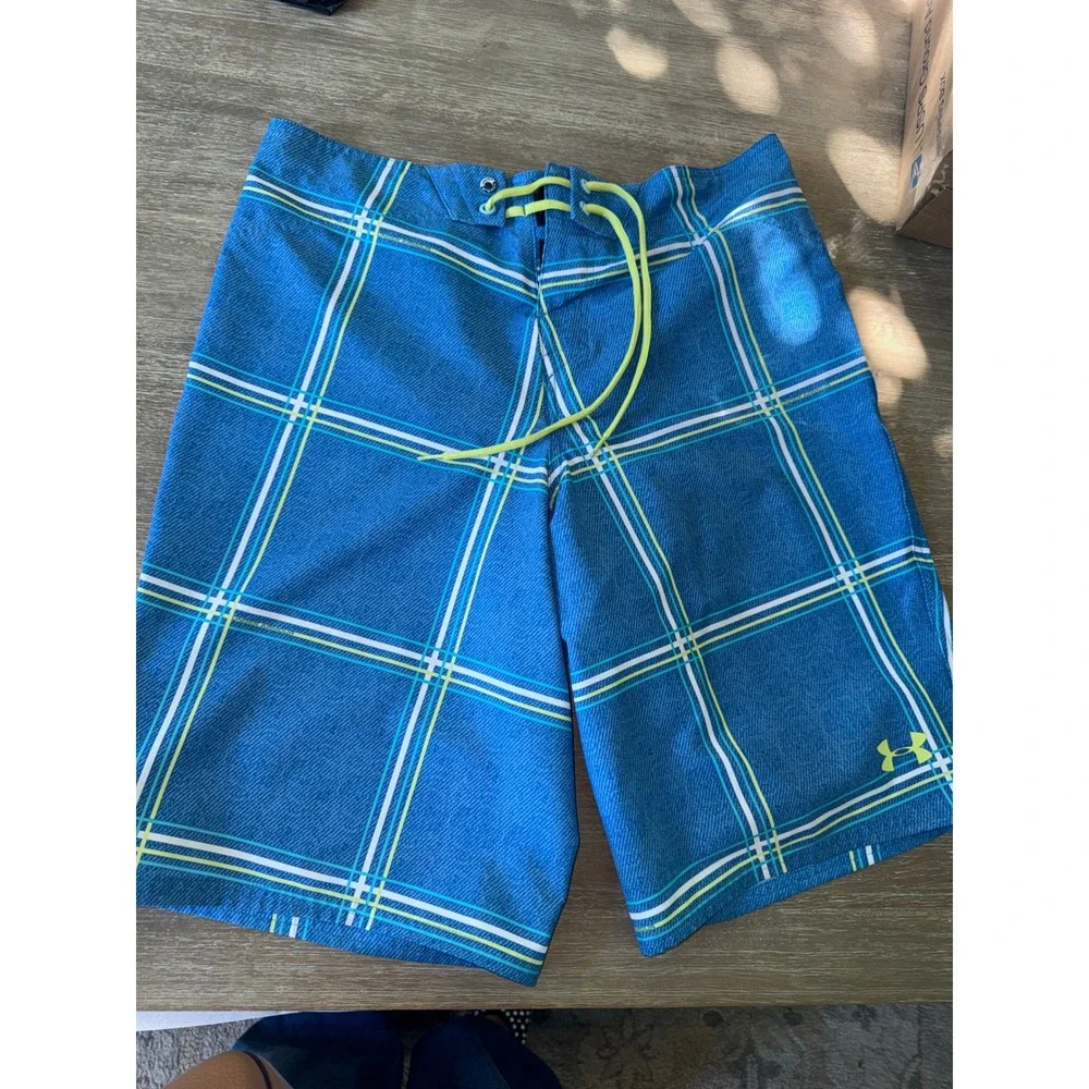 Under Armour HeatGear Mens Blue Plaid Board Shorts Swim Trunks Size 32 Loose Fit